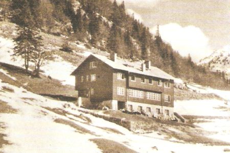 Chata-pod-Suchym-v-roku-1958